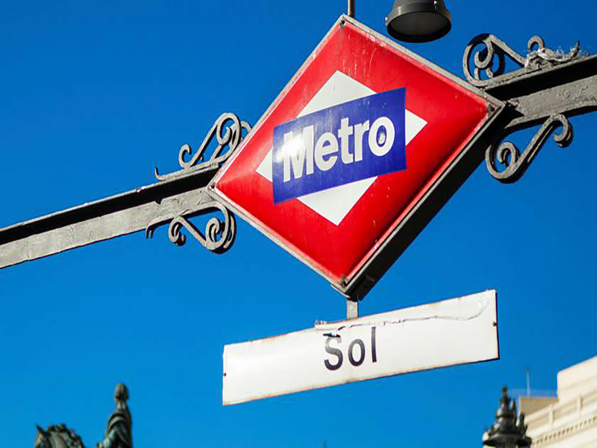 Hostal Arriaza Madrid Exteriör bild