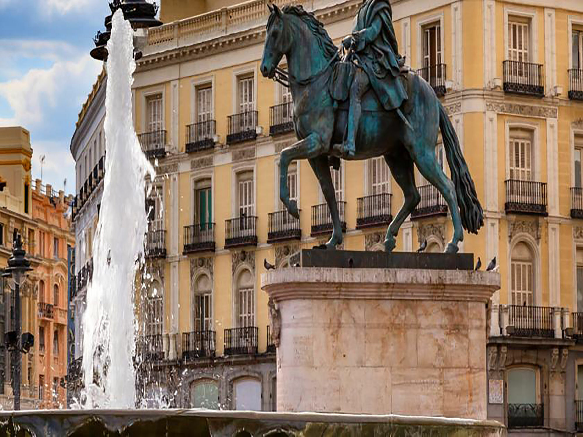 Hostal Arriaza Madrid Exteriör bild